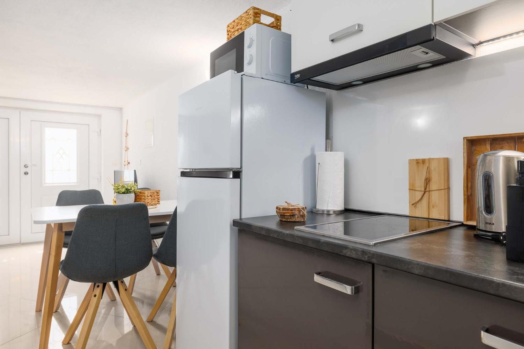 Apartment Katalin Kornić Buitenkant foto